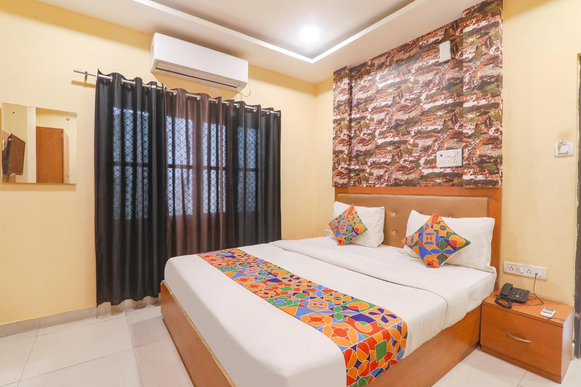 Fabhotel Swarn Banquet Kakarmatha Zewnętrze zdjęcie