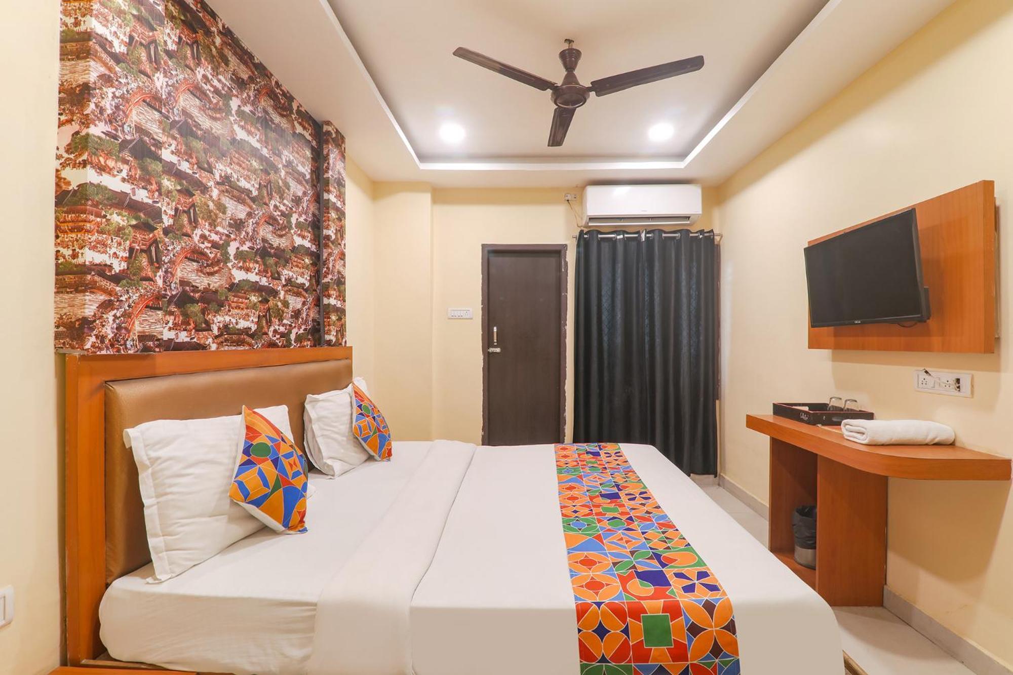 Fabhotel Swarn Banquet Kakarmatha Zewnętrze zdjęcie